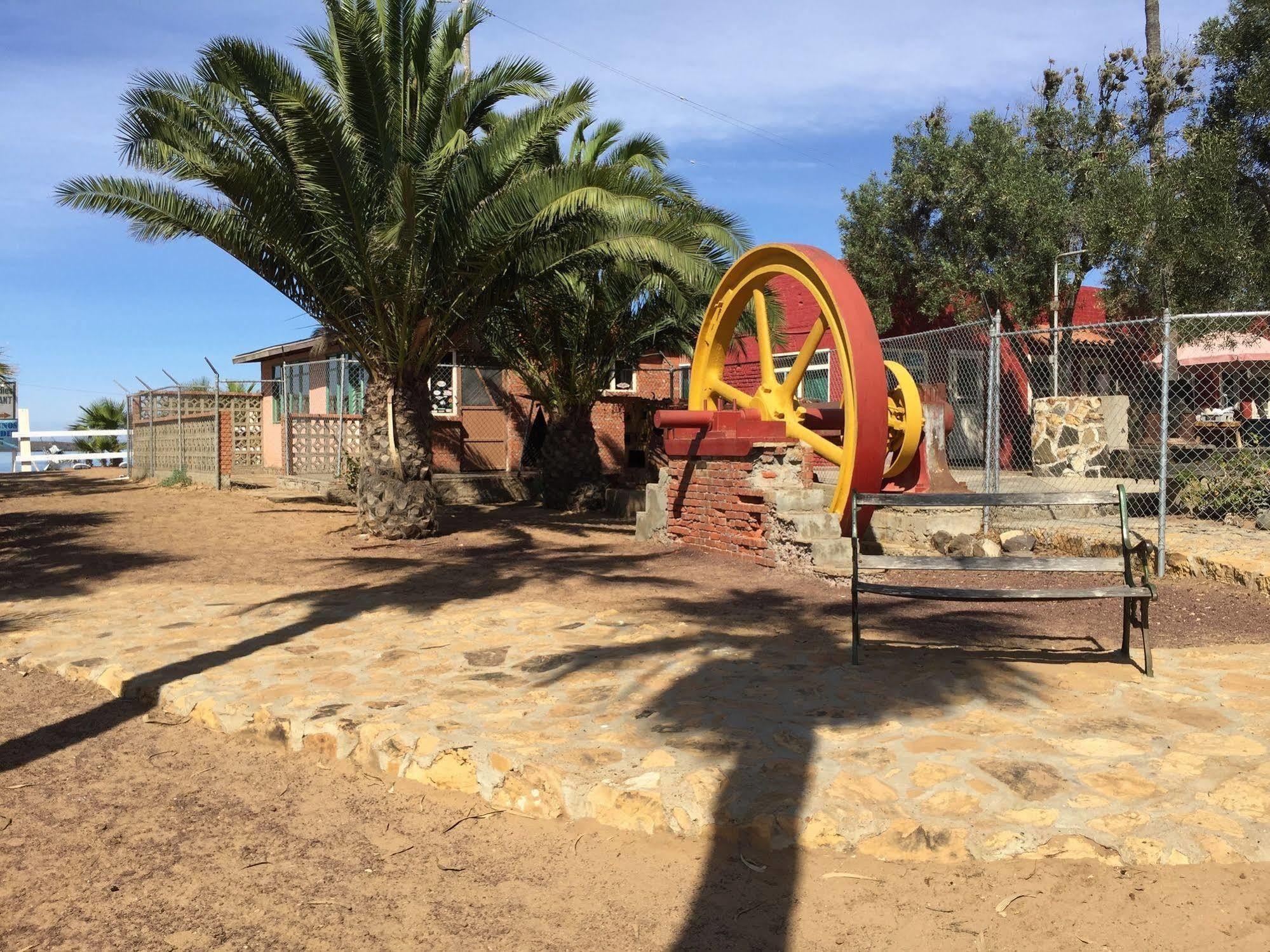 Old Mill Hotel San Quintin Екстер'єр фото